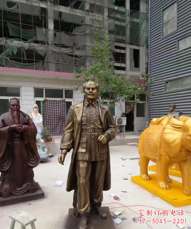 重庆“白求恩”传奇人物铜雕