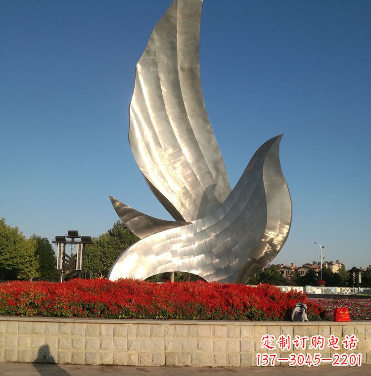 重庆北戴河奥林匹克公园鸽子雕塑