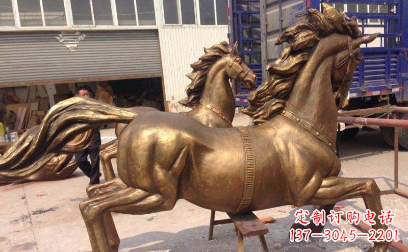 重庆奔马广场铜雕