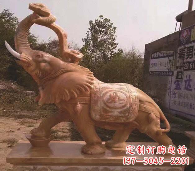 重庆大象雕塑鼻卷如意