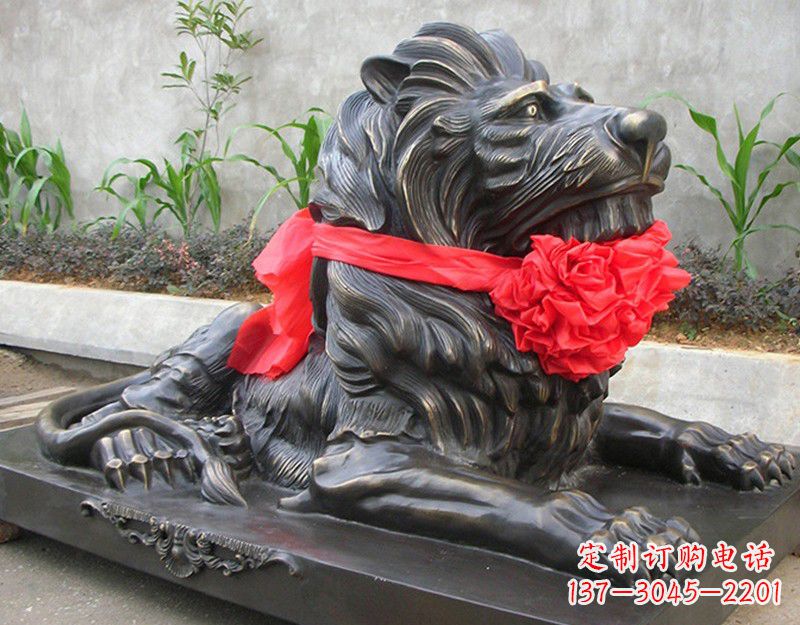 重庆宾馆门口的铜狮子