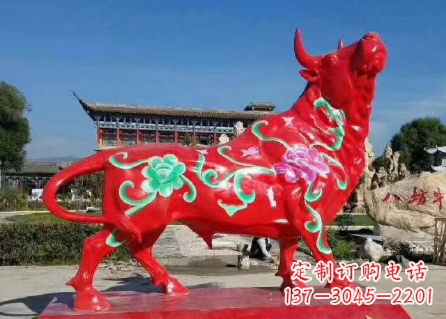 重庆玻璃钢彩绘八方红牛雕塑