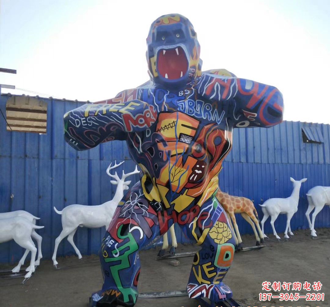 重庆新颖玻璃钢猩猩雕塑