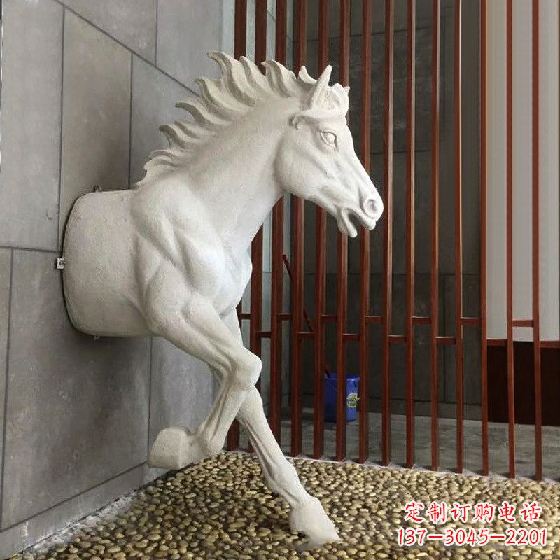 重庆玻璃钢创意马雕塑-穿墙而过的动物雕塑摆件
