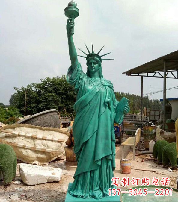 重庆玻璃钢仿青铜自由女神像的雕塑