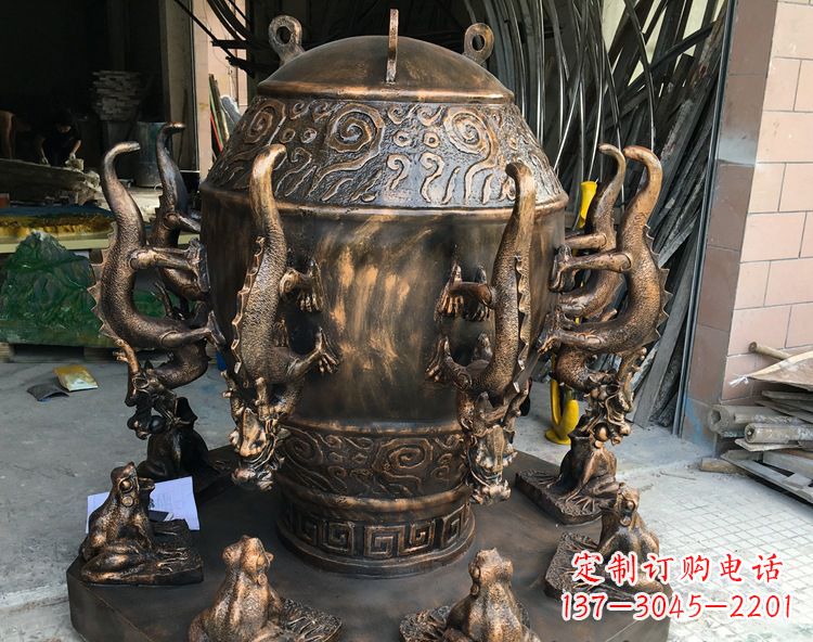 重庆玻璃钢仿铜地动仪,中国古代仪器景观雕塑摆件
