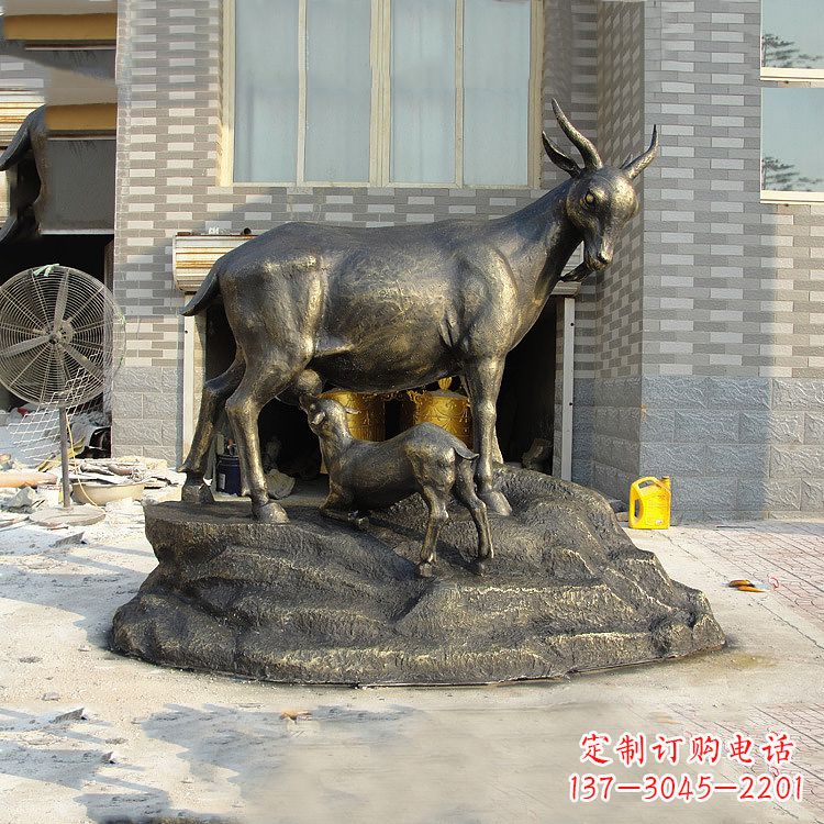 重庆玻璃钢仿铜动物雕塑
