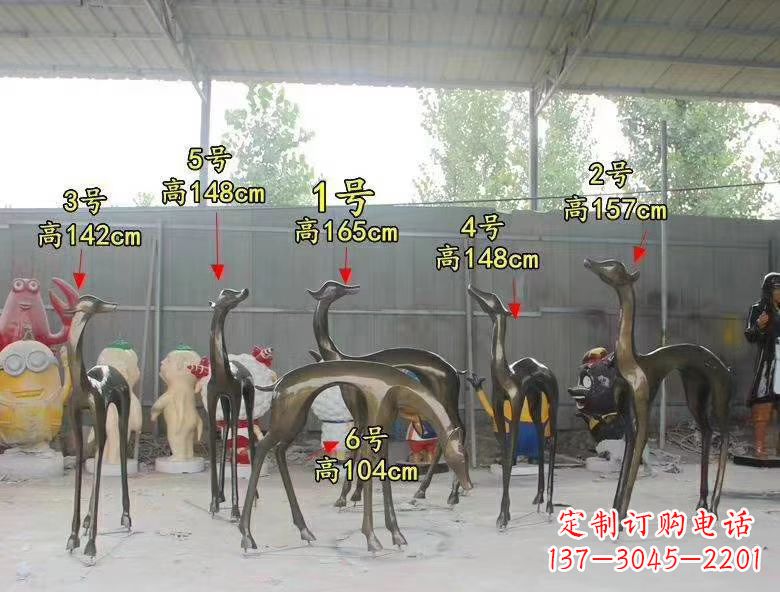 重庆玻璃钢仿铜小鹿雕塑精美绝伦