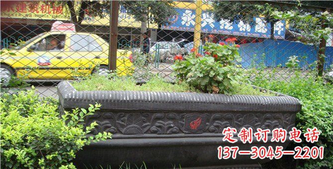 重庆玻璃钢仿铜花盆雕塑精美工艺结合现代科技