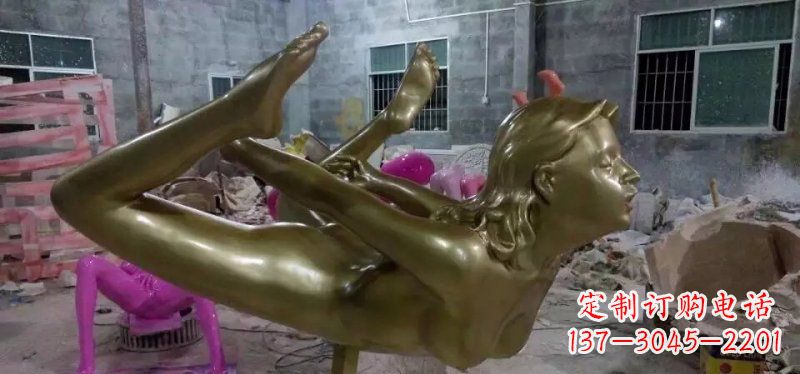 重庆玻璃钢仿铜雕刻的女人雕塑