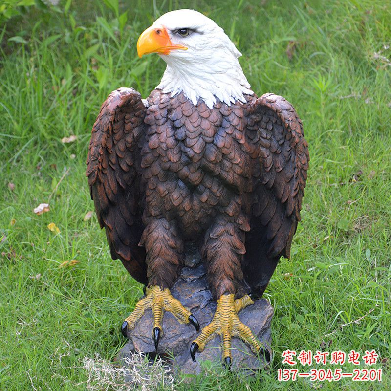 重庆玻璃钢老鹰雕塑传统与现代的完美结合