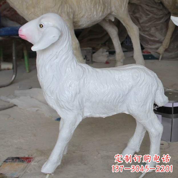 重庆玻璃钢仿真小羊