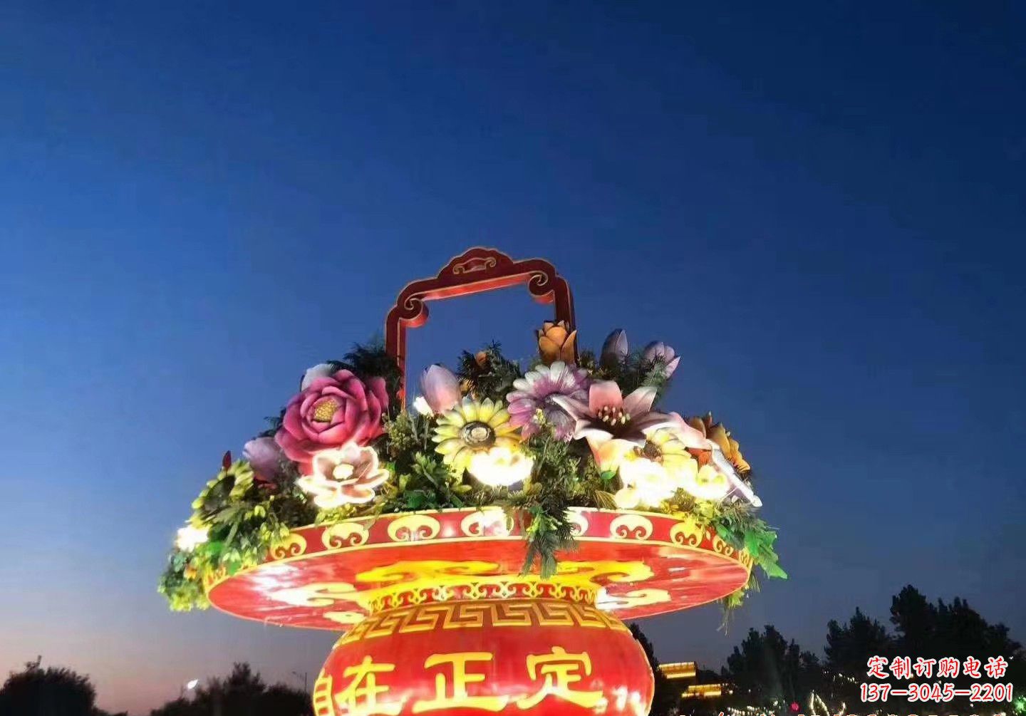 重庆玻璃钢花篮景观雕塑