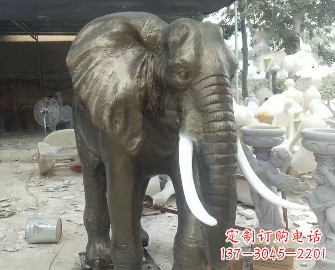 重庆玻璃钢大象雕塑——一座非凡的雕塑