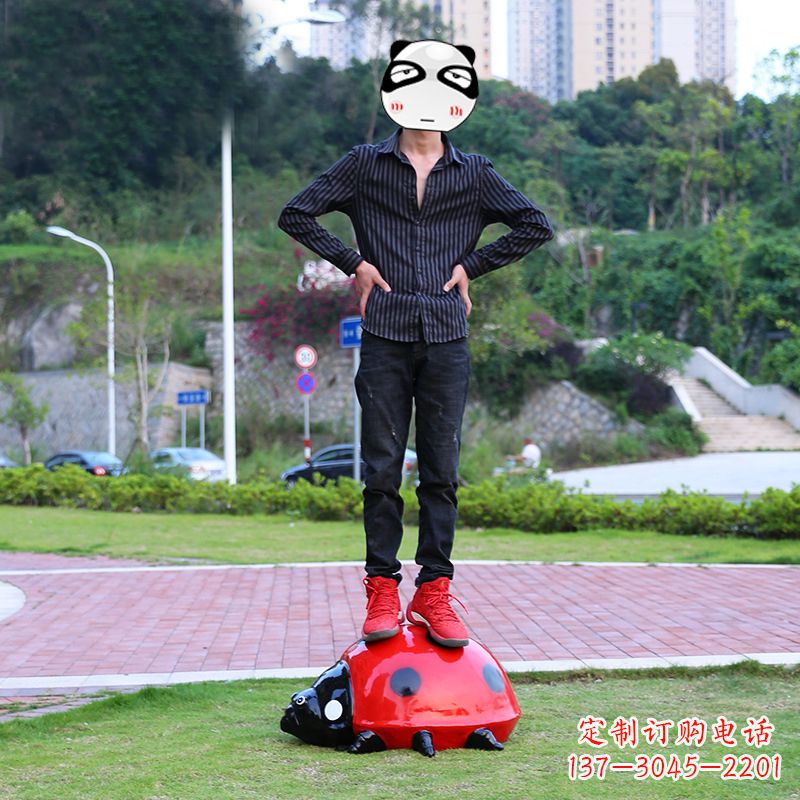 重庆玻璃钢七星瓢虫雕塑艺术的精灵