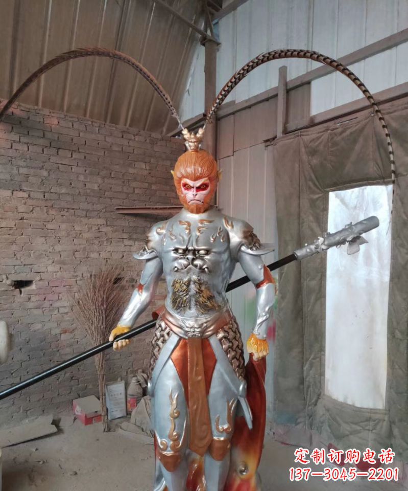 重庆玻璃钢孙悟空传承古老神话的雕塑