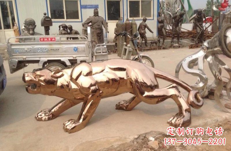 重庆不锈钢豹子雕塑精美绝伦