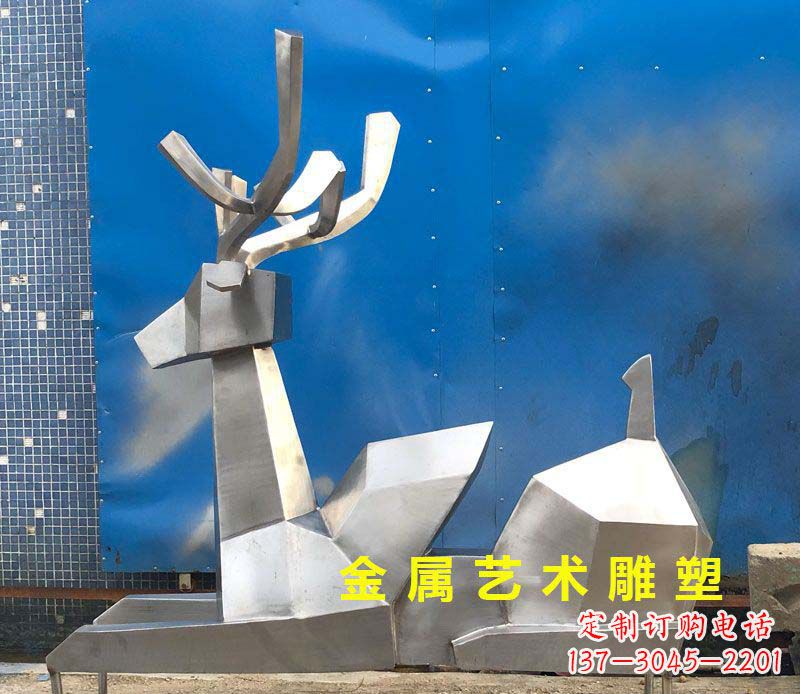 重庆不锈钢别墅几何鹿雕塑——别出心裁的艺术灵感