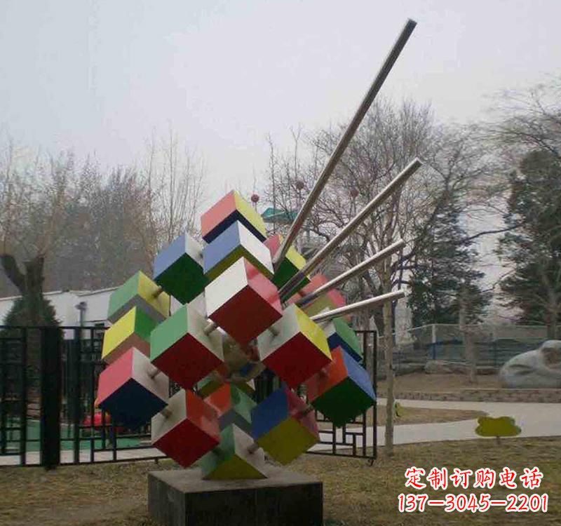 重庆不锈钢彩色魔方雕塑艺术与智慧的结合