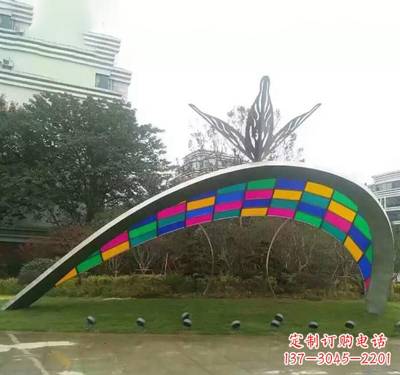 重庆不锈钢彩色拼接拱门雕塑