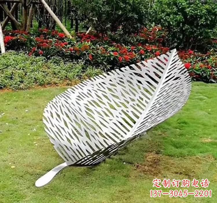 重庆不锈钢树叶雕塑艺术与美的结合