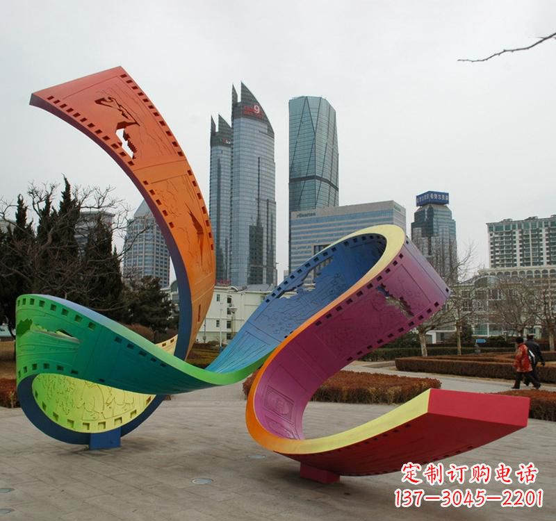 重庆不锈钢城市景观胶卷雕塑