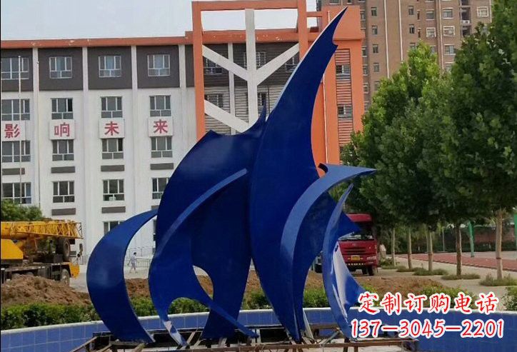 重庆不锈钢船帆雕塑象征着自由和希望