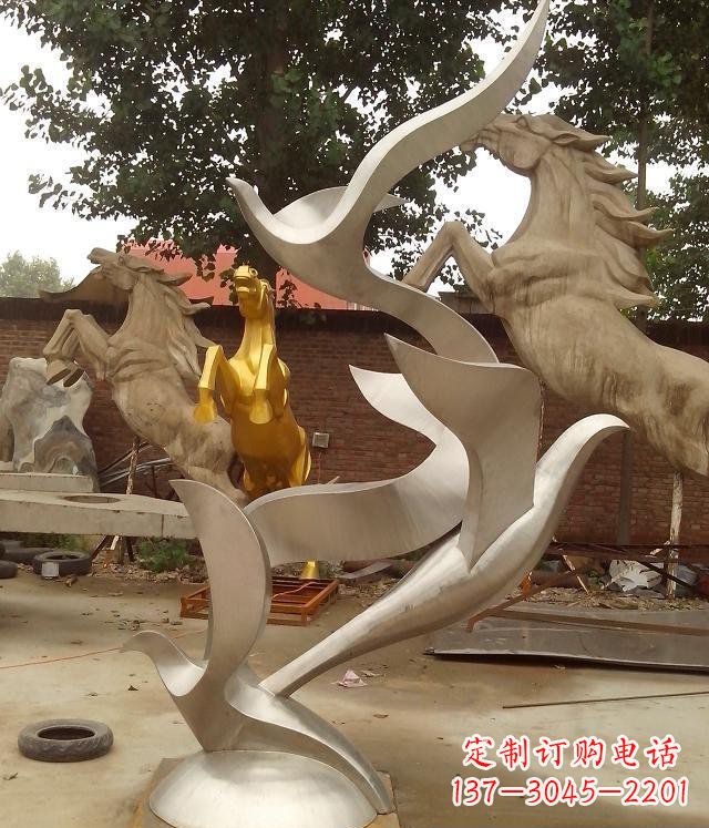 重庆精美不锈钢鸽子雕塑