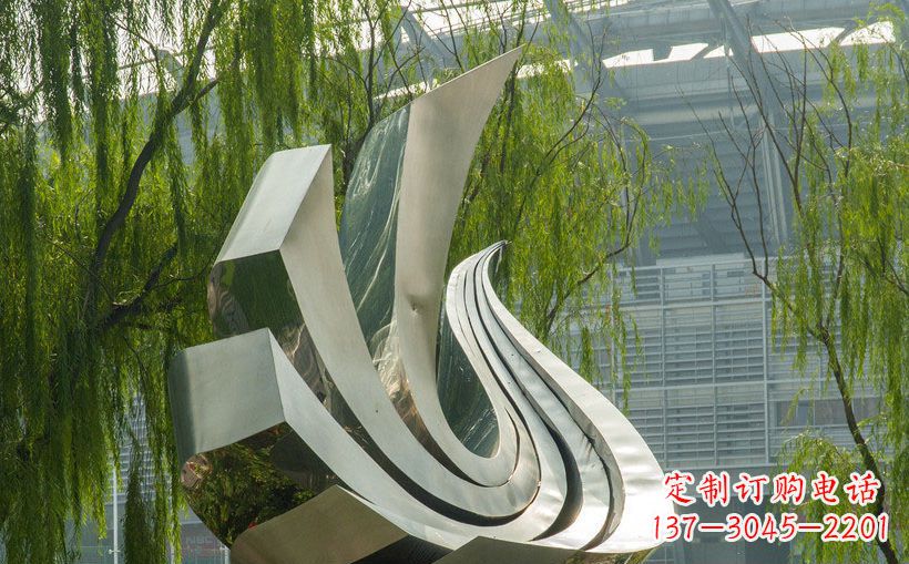 重庆不锈钢鸽子景观雕塑
