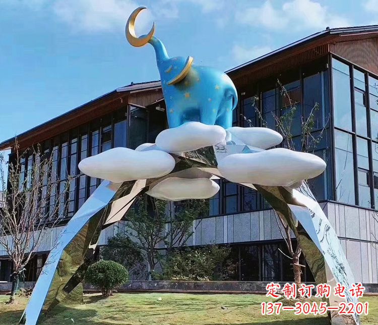 重庆精美不锈钢拱门雕塑