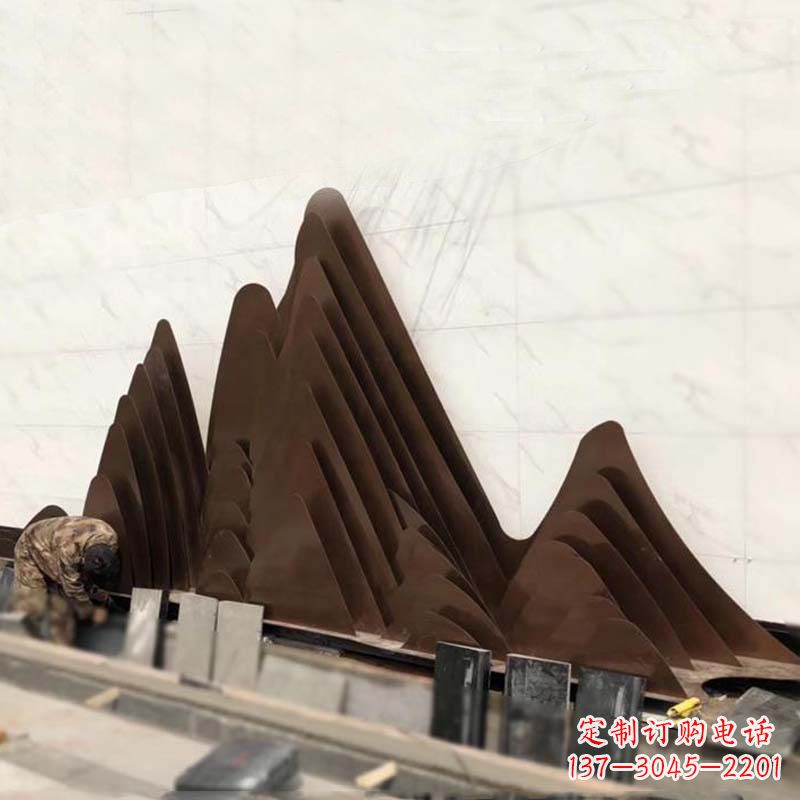 重庆精美不锈钢假山雕塑