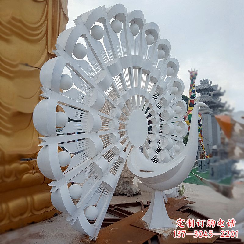 重庆不锈钢孔雀雕塑精美雕刻的艺术精品