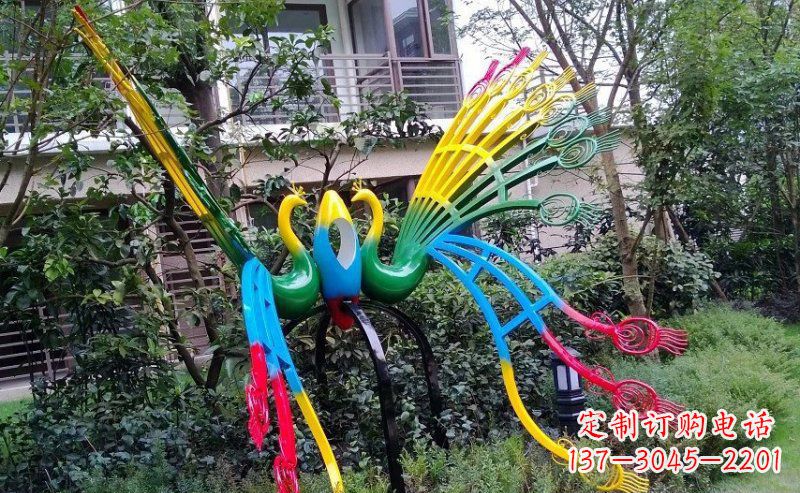 重庆不锈钢孔雀雕塑——精美的艺术品