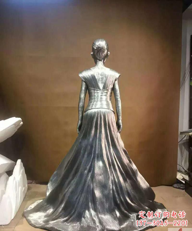 重庆女性之美不锈钢抽象女人身影雕塑