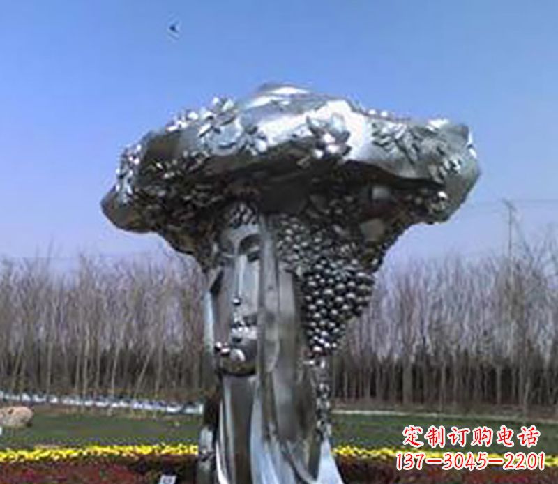 重庆不锈钢葡萄雕塑——点缀美丽景观