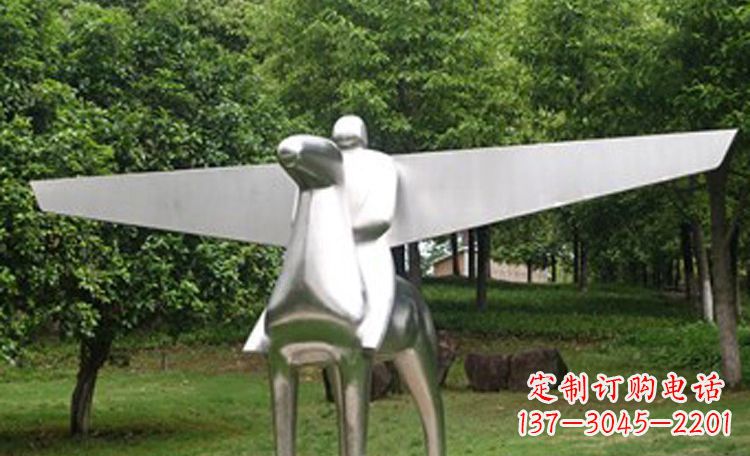 重庆不锈钢马雕塑完美集结动感与现代美学