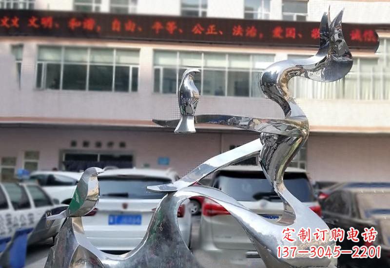 重庆表达和平的不锈钢鸽子雕塑