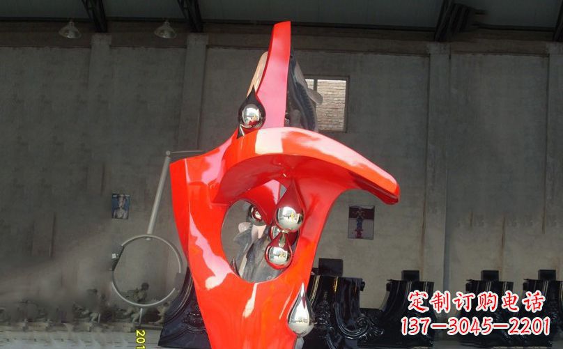 重庆不锈钢水滴雕塑美丽动人