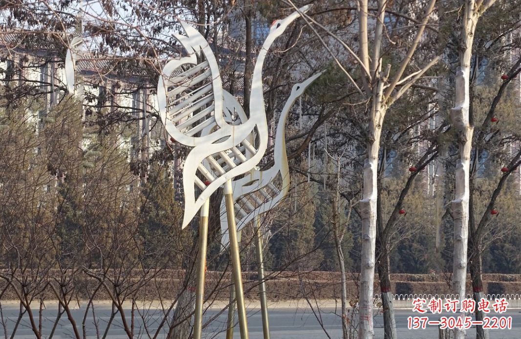 重庆不锈钢仙鹤雕塑精致的艺术之作