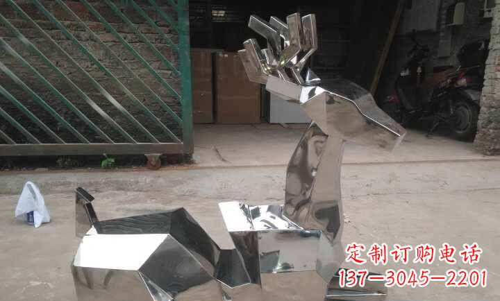 重庆不锈钢鹿雕塑艺术之美