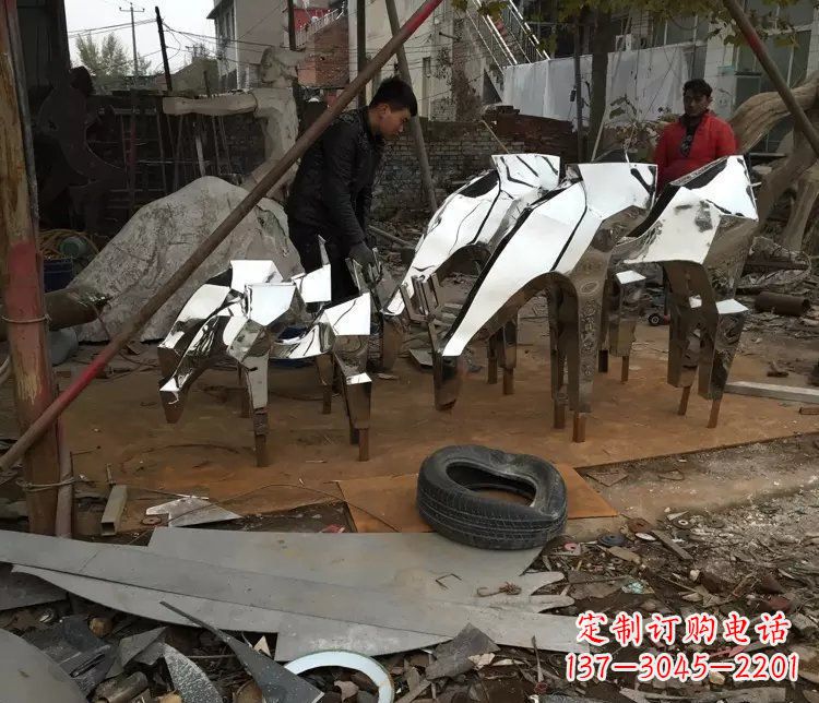 重庆不锈钢动物雕塑精美外形,经久耐用