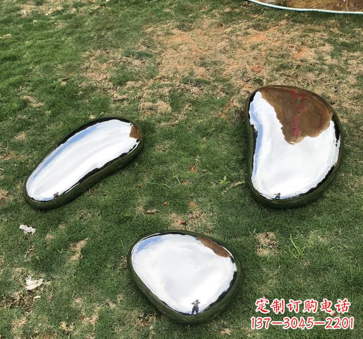 重庆不锈钢鹅卵石雕塑精致与经典的完美结合
