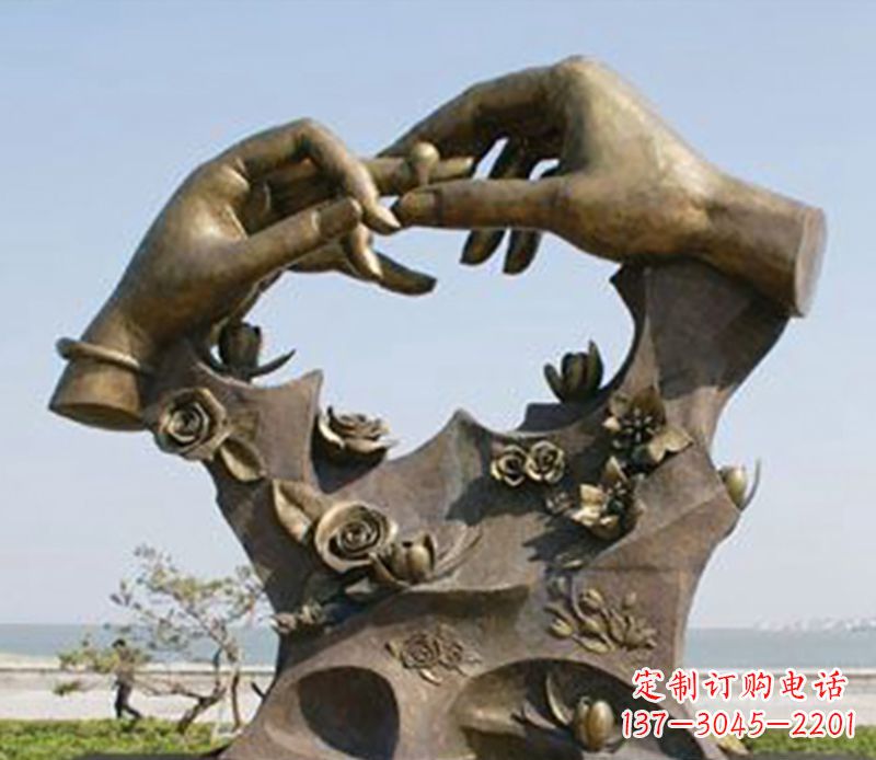 重庆不锈钢戒指雕塑表达爱的艺术精品