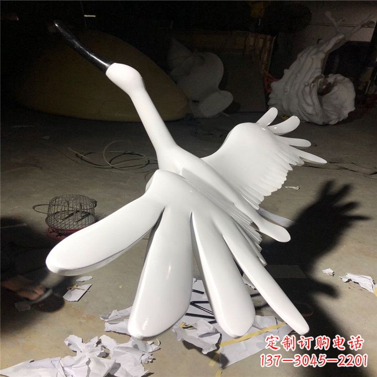 重庆精致的不锈钢丹顶鹤雕塑