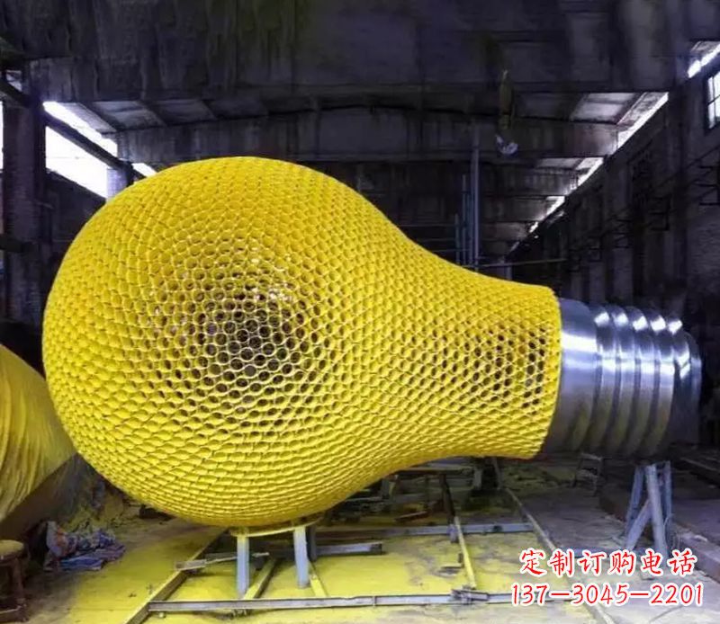 重庆新题目不锈钢灯泡雕塑精致的艺术珍品