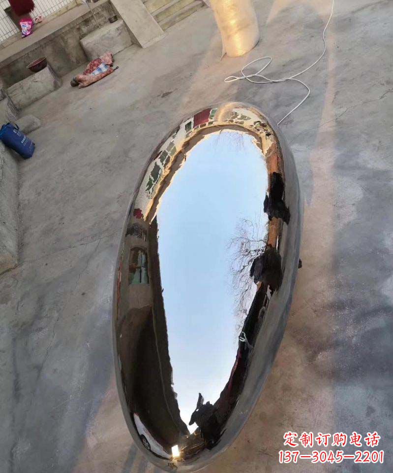 重庆不锈钢电镀水滴造型雕塑