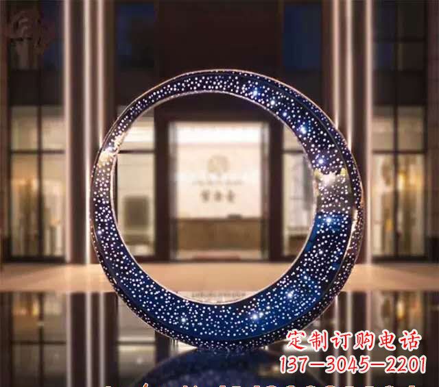 重庆不锈钢发光月亮雕塑照亮夜空的梦幻之光