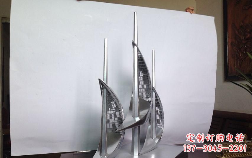 重庆不锈钢帆船雕塑传承精神的象征
