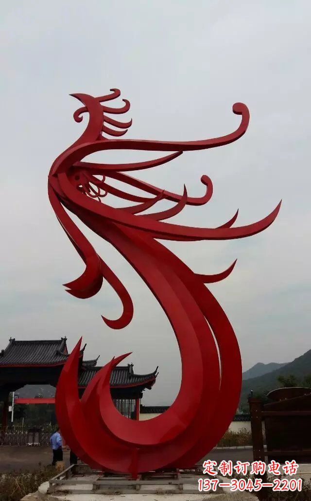 重庆凤凰雕塑象征着和平与繁荣