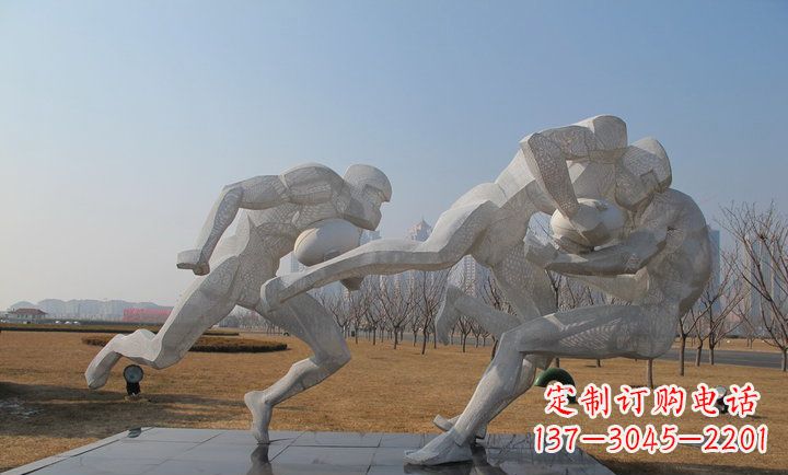 重庆橄榄球雕塑纪念精神